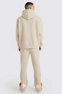 ผู้ผลิตเสื้อผ้า OEM รับผลิตเสื้อฮู้ดดี้และกางเกงขายาวแบบมีซับในขนแกะ  ลายพิมพ์นูน 3 มิติ โลโก้ตามสั่ง สำหรับฤดูหนาว ไซส์ XXL ชุดสองชิ้น ตัดเย็บแบบตัดต่อสีตัดกัน - Product Image 2