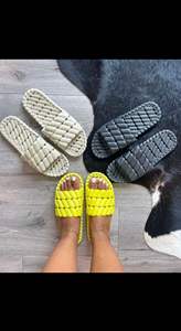 Pantuflas Unisex Ligeras de EVA con Punta Abierta, Antideslizantes de PVC, para Interiores y Exteriores, Suministro al por Mayor - Product Image 2