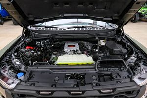 Listo para Enviar: Ford F-150 Raptor R 4x4 2025, Equipamiento Completo, Título Limpio, Vehículo Usado - Product Image 2