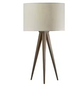 Lampe de table en métal de qualité supérieure pour la maison moderne esthétique accent de lueur chaude pour le bureau ou le salon - Product Image 5