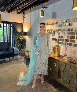 Diseño atractivo Ropa étnica de mujer Faux Georgette con bordado Ropa de fiesta Salwar Kameez Conjuntos a los precios más bajos OEM ODM - Product Image 1