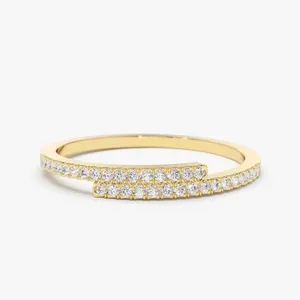 Fashion perhiasan bagus Lab tumbuh berlian Stackable pertunangan cincin 10K 14K 18K emas mikro Pave pengaturan setengah keabadian Band Pernikahan
