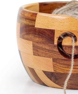 Bol en fil de bois élégant et portable fait à la main Porte-fil à crochet en bois naturel écologique pour les projets de tricot et de crochet - Product Image 2