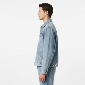 Veste en jean pour hommes 100% coton Fournisseur d'usine OEM Vente en gros sur mesure Vêtements d'extérieur élégants et tendances Streetwear à l'avant - Product Image 3