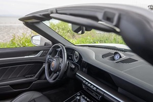 Porsche 911 Turbo S Cabriolet 2022 Usado en Buenas Condiciones, Certificado - Product Image 2