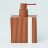 Nouvel ensemble d'accessoires de salle de bain modernes et écologiques 3 pièces : distributeur, porte-brosse à dents, porte-savon en résine polyrésine pour la maison et l'hôtel