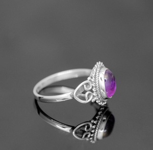 Bague ovale en argent 925 avec pierres précieuses, lunette faite à la main, bague d'anniversaire, vêtements quotidiens avec pierre d'améthyste élégante - Product Image 3