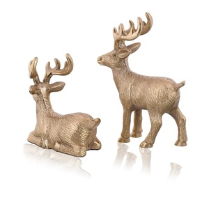 Figurine de renne doré élégante au design moderne en métal pour le salon de la pièce maîtresse de vacances ou la configuration de la fête d'hiver - Product Image 3