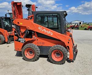 2022 Kubota SSV65 Minicargadora-Cargador de elevación vertical de 65 HP con alto rendimiento y durabilidad - Product Image 1