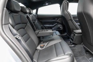 SUPER 2020 PO-RSC-HE TA-YC-AN 4-S 21-&Q-UOT TA-YC-AN Ruedas de Diseño Exclusivo con Techo Panorámico Completo - Product Image 5