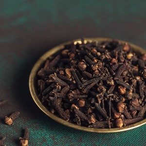 Clous de girofle entiers séchés AD de qualité supérieure en gros, épice de cuisine de haute qualité - Product Image 5