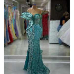Robe de soirée artisanale Ocean Crystal Couture, taille XL, col montant, décorations de perles et fleurs, spéciale, longueur ras du sol, en organza, pour soirée - Product Image 2