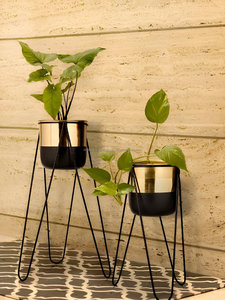 Precio al por mayor de la maceta de trípode para interiores y exteriores de jardín de dos tonos hecha a mano - Product Image 6