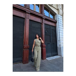 Completo gilet e pantaloni abbottonati da donna - Product Image 6