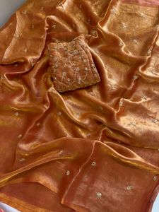 Sari en satin de soie pour femme adulte, entièrement orné de sequins, fabriqué en Inde, sans impression, en stock - Product Image 2