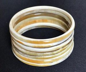 Diseño bohemio respetuoso con el Medio ambiente Plano Natural cuerno de búfalo pulseras blancas brazaletes artesanales Vietnam personalizado al por mayor piedra de ágata - Product Image 1