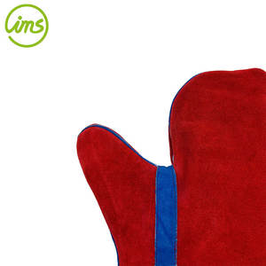 Ensemble de gants de barbecue en cuir de vache résistant au feu, rouge/noir, en daim, faciles à nettoyer - Product Image 4