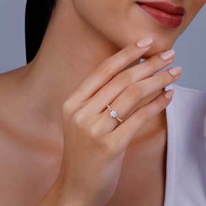 Anillo Gold Blossom Dream Diamond-Joyería elegante y lujosa - Product Image 5