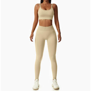 Ropa de gimnasio sin costuras con logotipo personalizado para mujer, pantalones cortos de Yoga, mallas, 2/3/4 Uds., conjuntos de sujetador Halter para entrenamiento deportivo - Product Image 4