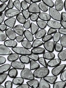 พลอยสังเคราะห์สีเงินธรรมชาติอัญมณีทรงหลวมมีรูปร่างและขนาดที่หลากหลายสำหรับการทำเครื่องประดับ - Product Image 4