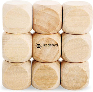 Ensemble de dés en bois polyédriques artisanaux - Dés élégants et naturels en 7 pièces, écologiques et durables pour les jeux de société, les jeux de rôle, les collectionneurs Tradebyd - Product Image 5