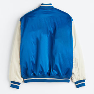 Veste bomber de baseball entièrement personnalisée en polyester, style vintage des années 80, en satin côtelé, avec poignets élastiques, pour hommes, fabrication OEM - Product Image 4