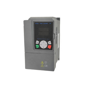 อินเวอร์เตอร์ปั๊มโซลาร์อุตสาหกรรม 45 กิโลวัตต์ ตัวควบคุมปั๊มโซลาร์สำหรับงานหนัก พร้อมระบบซอฟต์สตาร์ท สำหรับปั๊มไหลขนาดใหญ่ - Product Image 2