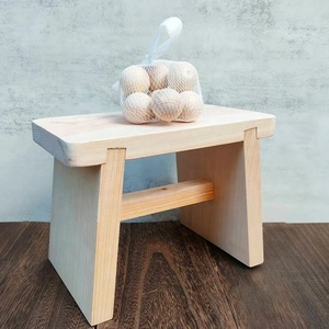 Chaise <span class=keywords><strong>de</strong></span> <span class=keywords><strong>bain</strong></span> élégante en bois <span class=keywords><strong>de</strong></span> pin dans le support <span class=keywords><strong>de</strong></span> stockage <span class=keywords><strong>de</strong></span> type debout <span class=keywords><strong>de</strong></span> style japonais traditionnel pour les salles <span class=keywords><strong>de</strong></span> <span class=keywords><strong>bain</strong></span> utilisées avec un pot <span class=keywords><strong>de</strong></span> fleur - Product Image 6