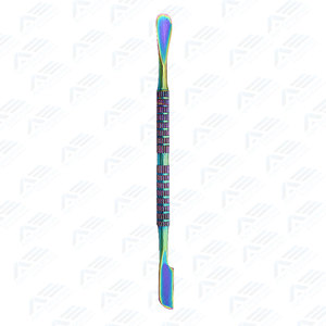Râpe professionnelle, repousse-cuticules, lime à ongles, coupe-ongles en acier inoxydable et plastique pour usage en salon – Produits de soin et de beauté - Product Image 3
