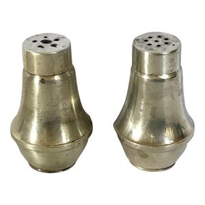Heavy Duty Brass Salt Pepper <b>Set</b> With Wide Base <b>And</b> Tight Lids Designed For Easy Refilling <b>And</b> Spill Free Usage - Product Image 4