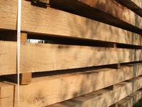 Traviesas de ferrocarril de roble aserrado para proyectos de construcción Traviesas de ferrocarril de pino de madera blanda para uso pesado