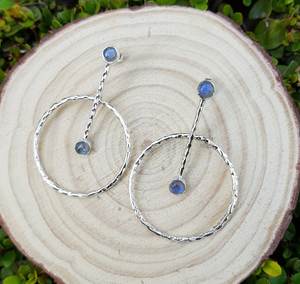 Boucles d'oreilles pendantes bohèmes en argent sterling 925 faites à la main avec labradorite naturelle de 5 mm, bijoux de naissance pour femmes, cadeaux de fête - Product Image 5