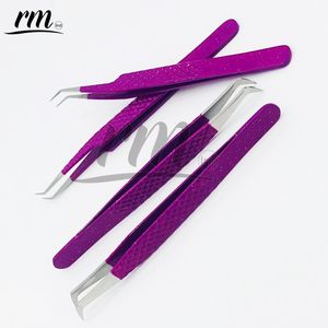 Pinzas para Extensión de Pestañas RMI de Alta Calidad, Punta Plateada y Recubrimiento en Polvo Morado, 45 Grados / Puntas Regulares - Product Image 4