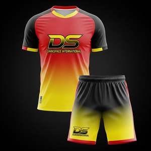 Conjunto de pantalones cortos de camiseta de fútbol para hombre personalizables de alta calidad OEM suministro al por mayor impresión de transferencia de calor respetuoso con el medio ambiente transpirable - Product Image 5