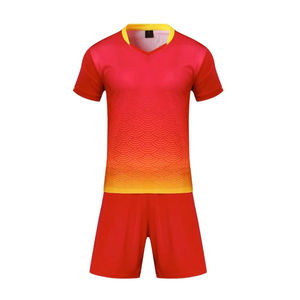 Uniforme de fútbol para hombres de tasa razonable, último estilo, material duradero antiarrugas, uniforme de camiseta de fútbol con totalmente personalizado - Product Image 1