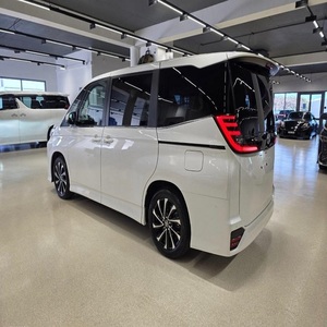 โนอาห์ SUV AWD เบาะหนัง ล้อแม็ก R17 สีเข้ม รุ่นปี 2023 ไมล์น้อย หลังคาอลูมิเนียมอัลลอย พวงมาลัยขวา - Product Image 4