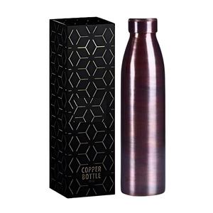 Bouteille d'eau en cuivre antique avec des propriétés anti-oxydantes de la conception Barfi disponible à un prix abordable et raisonnable pour la vente - Product Image 5