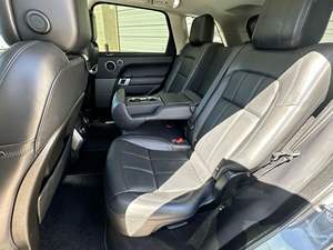 Range Rover Sport HSE 2018 d'occasion, conduite à gauche/droite - Product Image 5