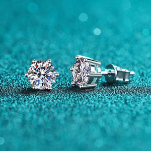 Boucles d'oreilles clous en moissanite ronde scintillante de 0,3 à 2 carats pour homme, pièce unique - Product Image 5
