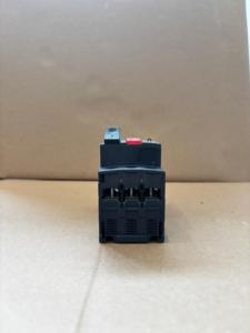 Schneider TeSys GV2ME22 Protección magnética térmica 3P 25A/690V Disyuntor de motor Caja moldeada para motores 20-25A - Product Image 4