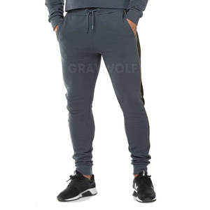 Pantalons d'entraînement fuselés légers à séchage rapide pour hommes - Product Image 1