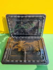 Boîte à lunch jetable en plastique à 4 compartiments avec couvercle, couleur noire, pour vente à emporter, prix fournisseur OEM personnalisé - Product Image 3
