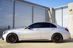 Mercedes AMG C63 S Sedan 2021, propre et fraîche - Product Image 3