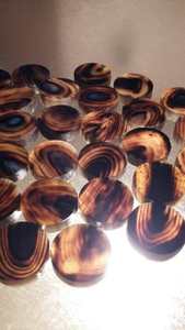 Ébauches de boutons en corne de boeuf de buffle naturelle fabriquées à la main de qualité supérieure personnalisées pour les vêtements de chemise en jean et autres de l'Inde. - Product Image 4