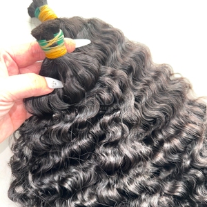 Cheveux en vrac de haute qualité vente chaude 2025 paquets de couleur naturelle bouclés birmans vrais cheveux humains pour faire des perruques - Product Image 1