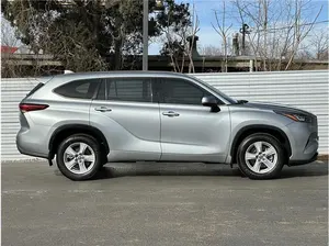 TOYOTA HIGHLANDER LE 2020 USADO, Volante a la Izquierda/Derecha - Product Image 2