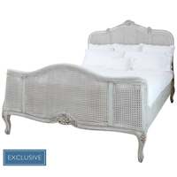 Rattan Französisches Graues Massivholzbett mit Weißem Antik-Finish Handgefertigtes Bett im Französischen Stil
