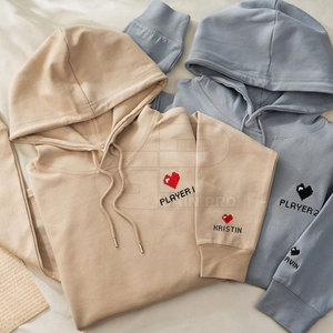 Sweat-shirts à thème cœur pour la Saint-Valentin, directement du fabricant, design tendance et confortable, idéal pour les tenues décontractées de saison et les moments spéciaux - Product Image 2