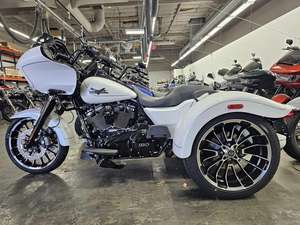 Motocicleta Triciclo Todoterreno Harley-Davidson Road Glide 3 2025 - Product Image 2