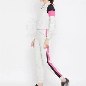 Ensemble de survêtement imprimé à capuche pour femme, streetwear d'hiver, confortable pour les sports de plein air et le confort intérieur - Product Image 2